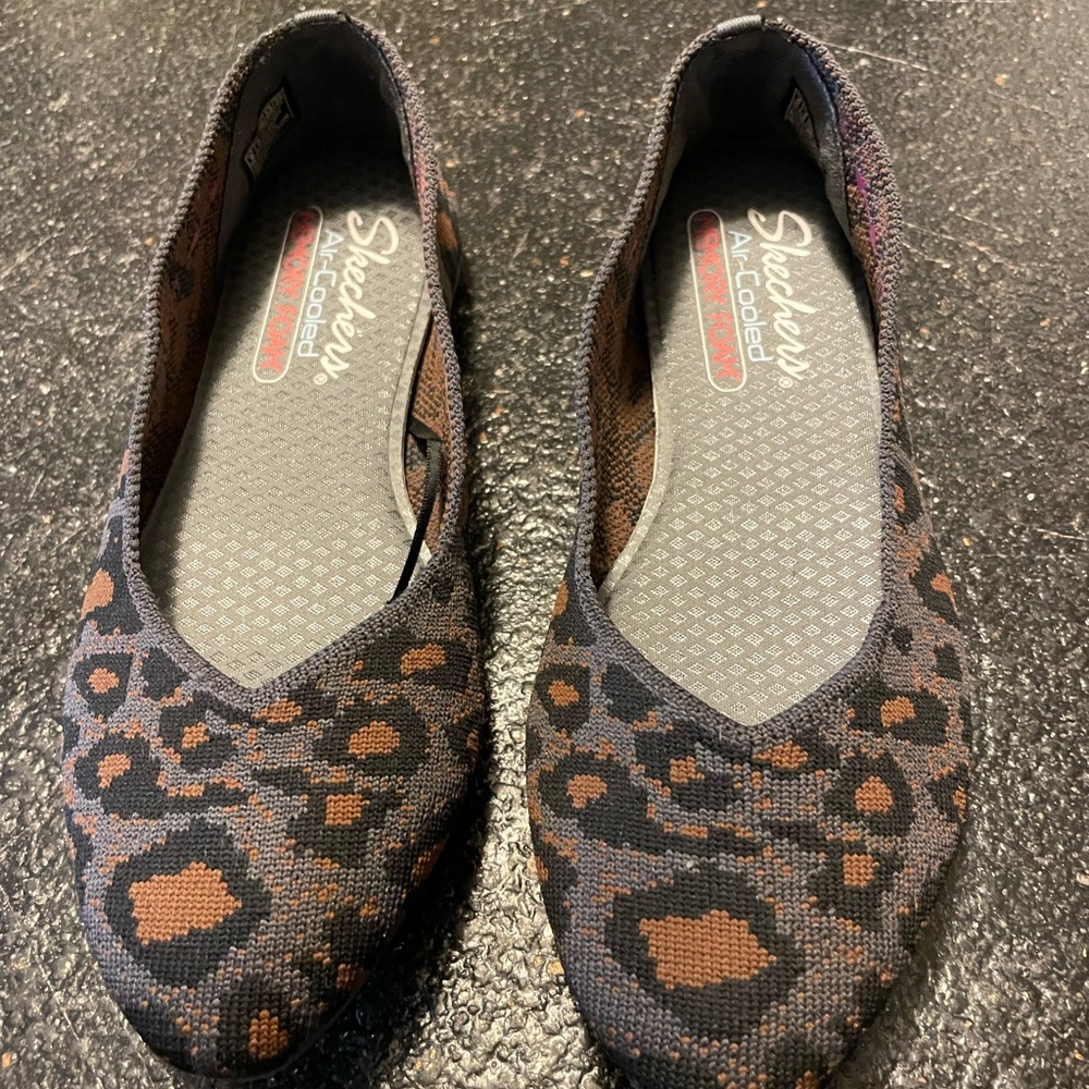 Skechers Women's Flats - Black and Brown Leopard Print